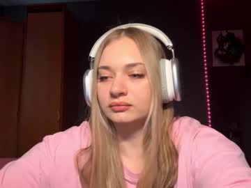 Cloramainwaring February 18, 2026 Chaturbate stream image