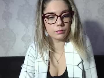 Icefrostyy February 18, 2026 Chaturbate stream image