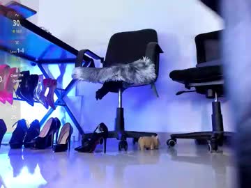 Orianaflores February 19, 2026 Chaturbate stream image