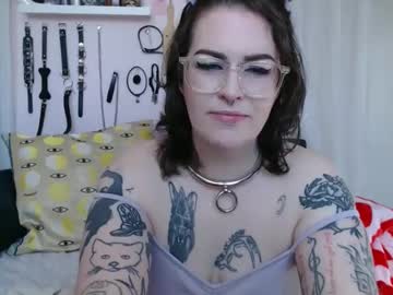 Vixinvvitch stream photo from February 21, 2026