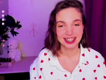 Kindhazelhere_ February 25, 2026 Chaturbate stream image