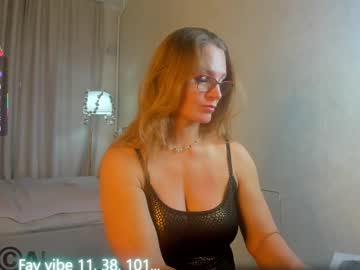 Milf_Tea March 01, 2026 Chaturbate stream image