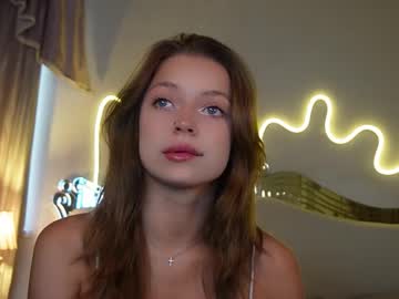 Kelly_Peachpiee March 02, 2026 Chaturbate stream image