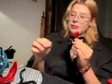 Julenecappel March 02, 2026 Chaturbate stream image