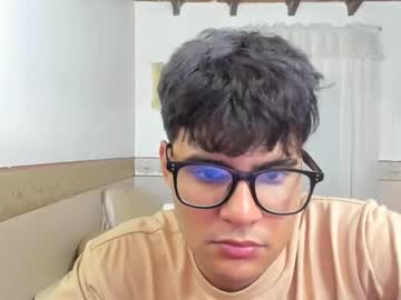 Twinkwolf2 March 03, 2026 Chaturbate stream image