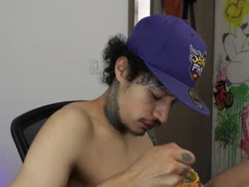 Trieone stream photo from March 04, 2026