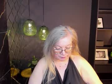 Natalicloud stream photo from March 04, 2026