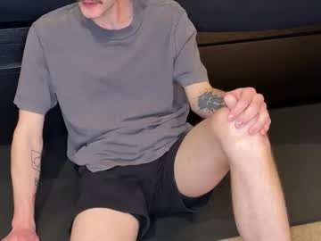 Hungforyoux March 04, 2026 Chaturbate stream image