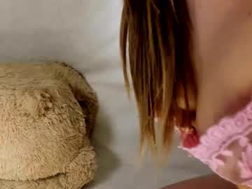 Melmooon March 04, 2026 Chaturbate stream image