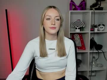Evelynblond March 05, 2026 Chaturbate stream image