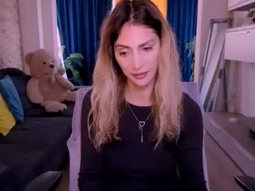 Madyeroberts March 07, 2026 Chaturbate stream image