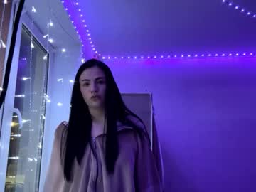 Bunnyhenneberg March 08, 2026 Chaturbate stream image