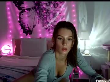 Serenaskyee March 12, 2026 Chaturbate stream image