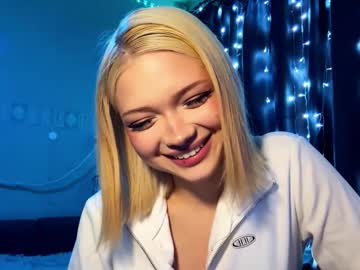 Suzannabarmes March 15, 2026 Chaturbate stream image