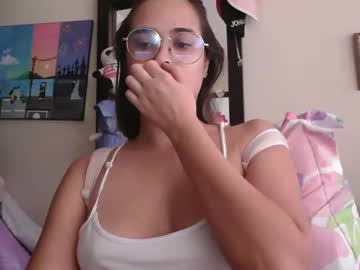 Triana_Bell March 16, 2026 Chaturbate stream image
