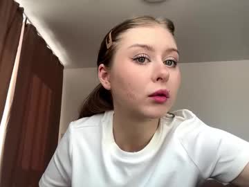Madalinecabada March 17, 2026 Chaturbate stream image
