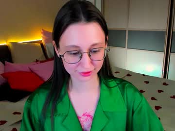 Yourlovelystoryy March 17, 2026 Chaturbate stream image