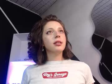 Enyeldruru March 18, 2026 Chaturbate stream image