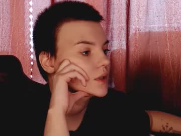 Krisneal March 18, 2026 Chaturbate stream image