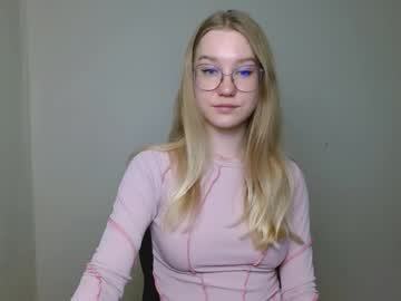 Abbymoore__ March 18, 2026 Chaturbate stream image
