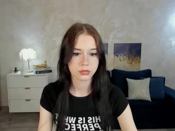 Violetharmee March 18, 2026 Chaturbate stream image