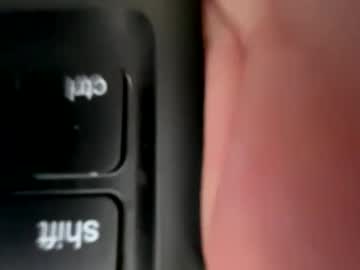 Creamykellz March 18, 2026 Chaturbate stream image