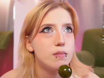 Hannahaloo March 18, 2026 Chaturbate stream image