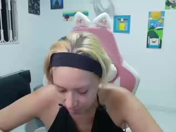 Hot_Mommymia stream photo from March 18, 2026