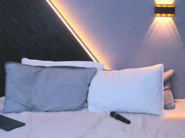 Laia_And_Aloby March 18, 2026 Chaturbate stream image