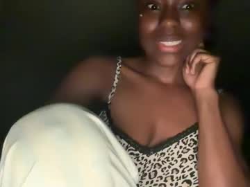 Glitchglimmer March 19, 2026 Chaturbate stream image