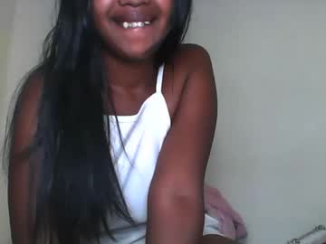 Rochellinah March 19, 2026 Chaturbate stream image