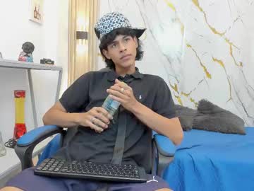 Zayn_Fox32 March 20, 2026 Chaturbate stream image