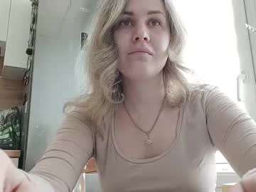 Tianamoon26 March 21, 2026 Chaturbate stream image
