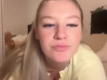 Lily_Fox01 March 22, 2026 Chaturbate stream image