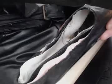 Leatherpants73 stream photo from March 23, 2026