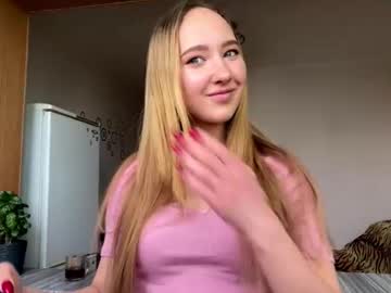 Madalyneaks March 25, 2026 Chaturbate stream image