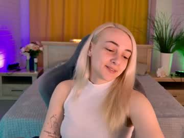 Carolmoor March 25, 2026 Chaturbate stream image