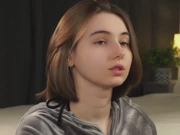 Approche_Toi_Petite March 26, 2026 Chaturbate stream image