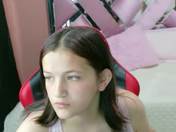 Zoe_Green01 March 27, 2026 Chaturbate stream image