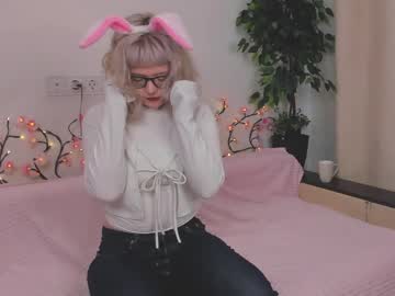 Joanbulmer March 28, 2026 Chaturbate stream image