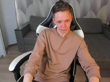 Meverik_Oushen March 31, 2026 Chaturbate stream image