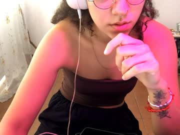 Petitecurlybrunette March 31, 2026 Chaturbate stream image