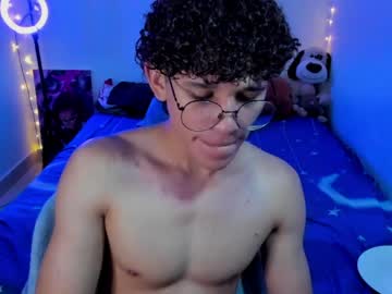 Tom_Blue10 April 01, 2026 Chaturbate stream image