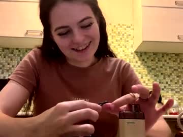 Deliciastombaugh April 01, 2026 Chaturbate stream image