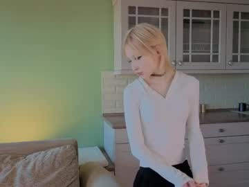 Luckychanse April 01, 2026 Chaturbate stream image