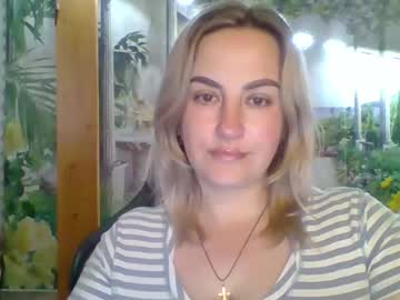 Crystalqueen888 April 01, 2026 Chaturbate stream image