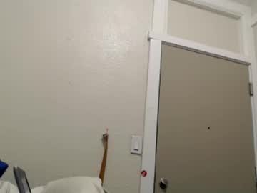 Mbeezy318 April 01, 2026 Chaturbate stream image