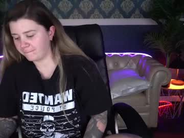 Amellymillyy April 01, 2026 Chaturbate stream image