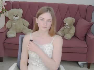 Bree_Sky April 01, 2026 Chaturbate stream image