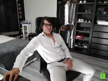 Latino23bom April 01, 2026 Chaturbate stream image